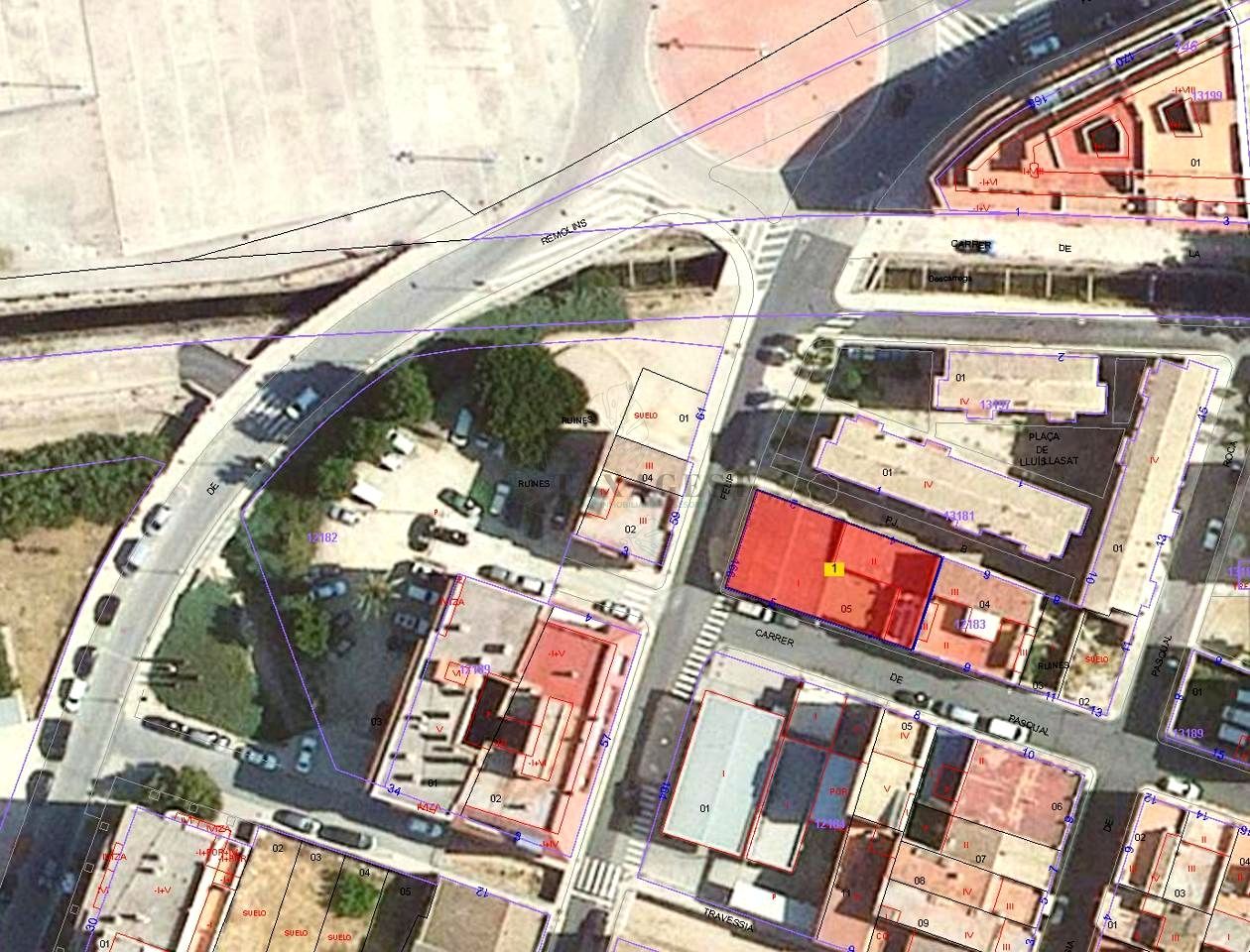 Building for sale in Tortosa, Spain
