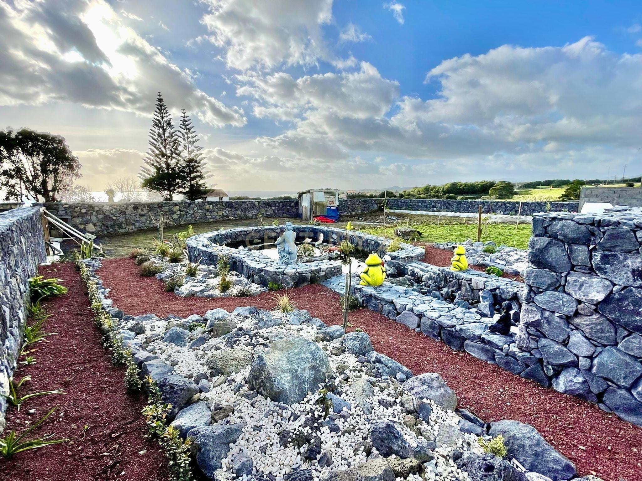 Rustic Land of 800 m² | Arrudas – Lagoa | Sea View