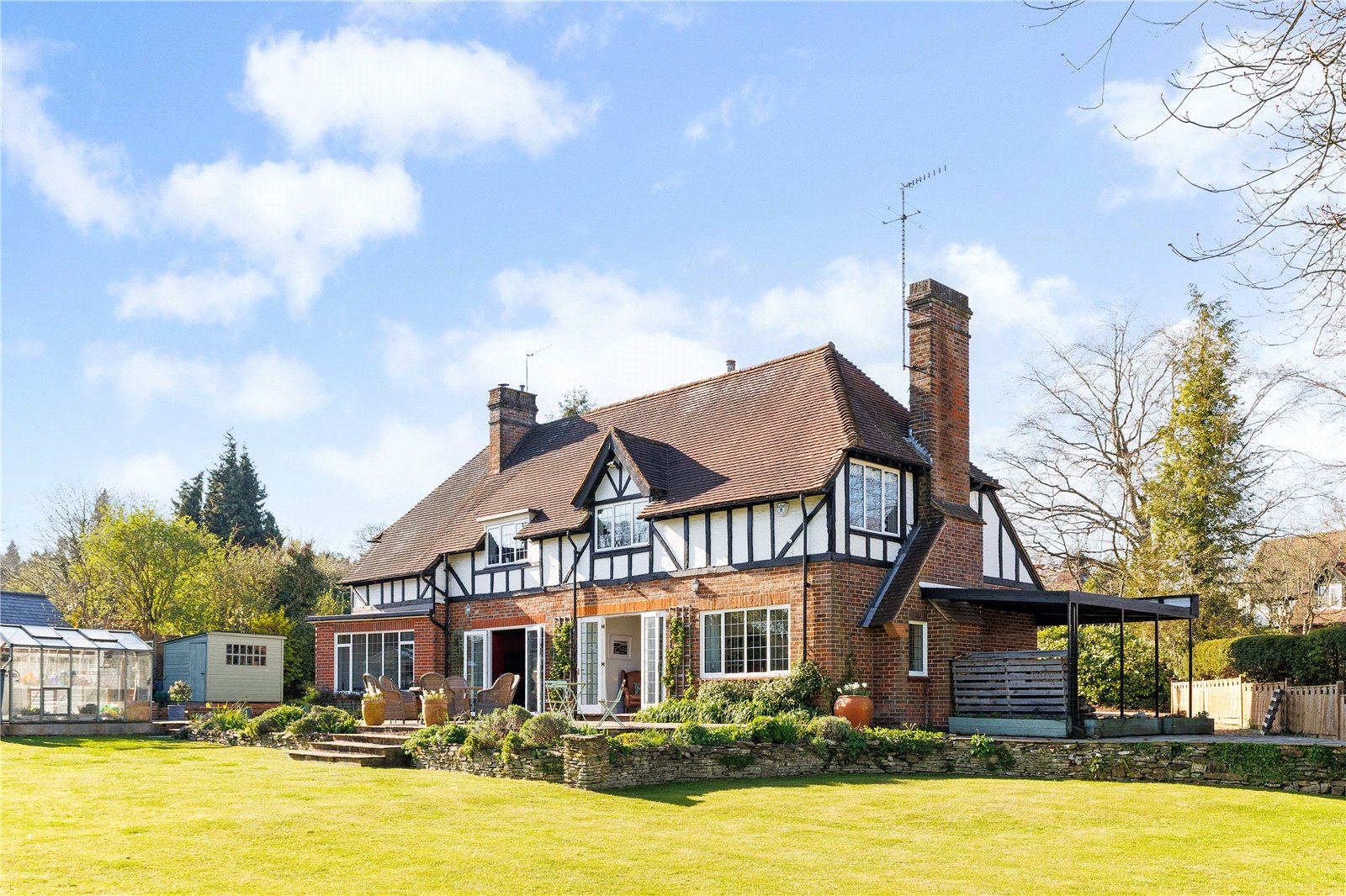 Detached House: for sale in Dorking