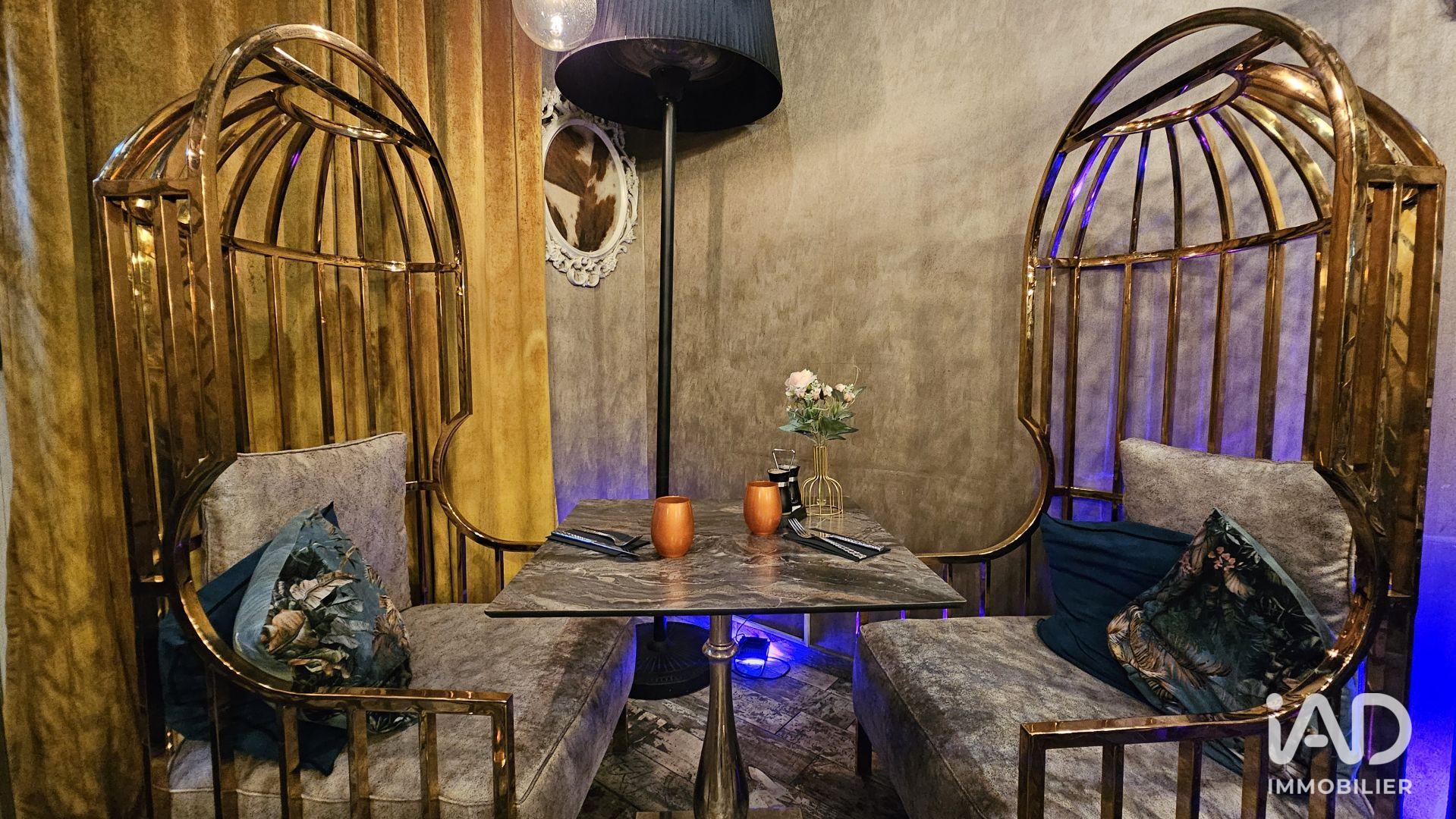 Building for sale in Marseille, France