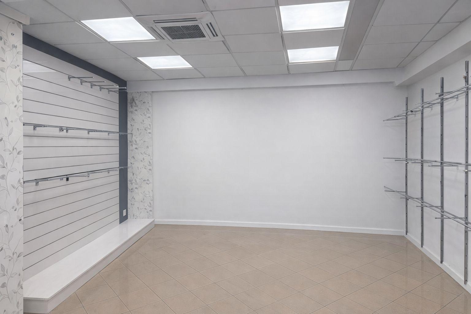 Commercial Premises for Sale in Pere Garau, Palma de Mallorca