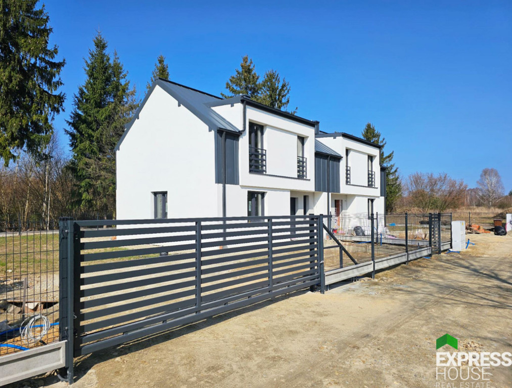 Home for sale, śląskie, mjra Henryka Sucharskiego (Częstochowa, Poland)