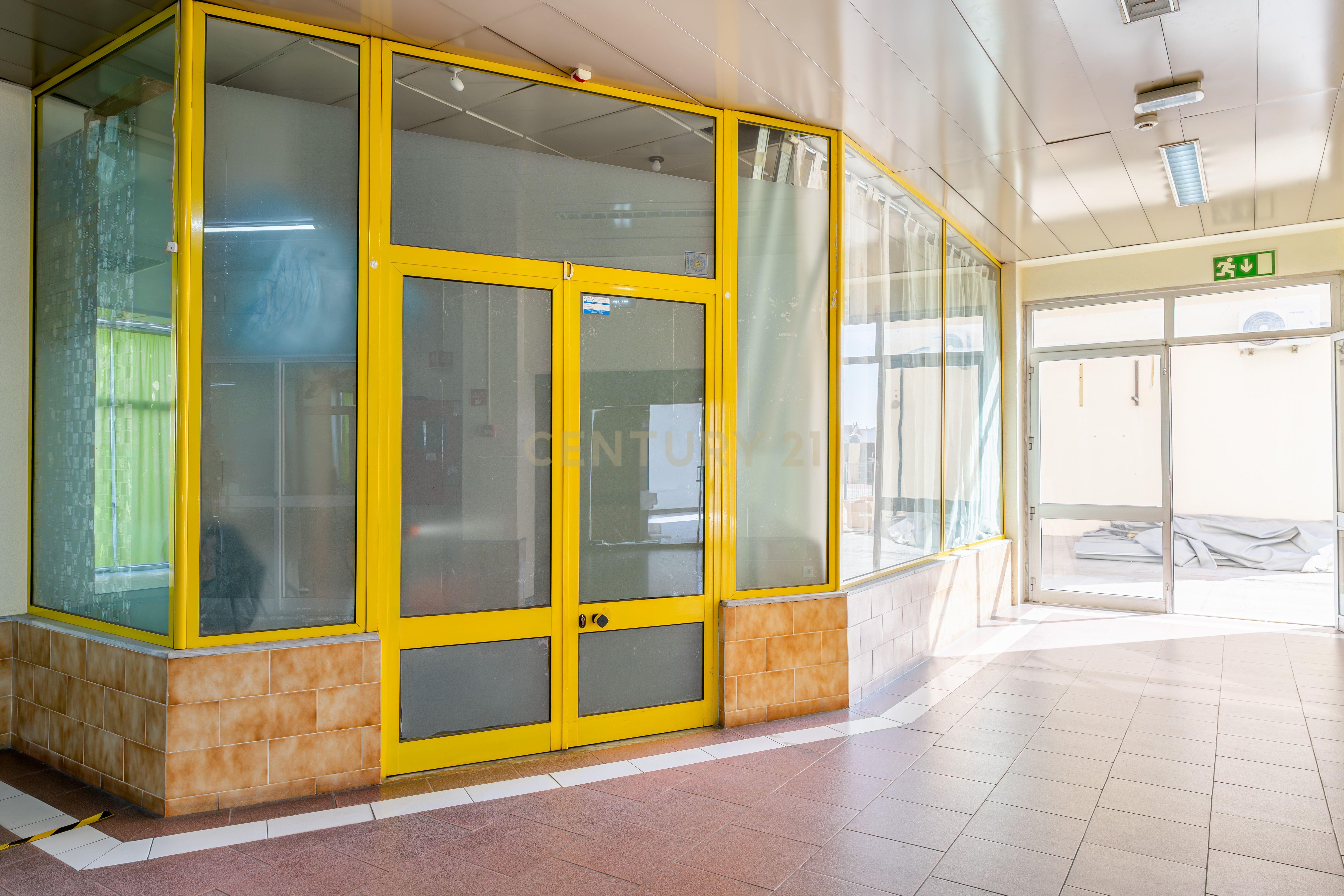 Store in the Amora Shopping Center