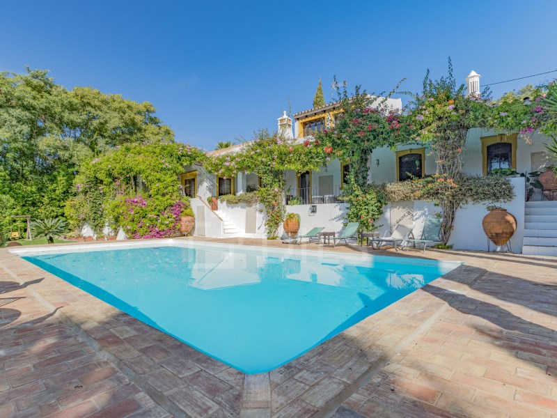 7 bedroom villa with pool and garden, Boliqueime - Loulé, Algarve