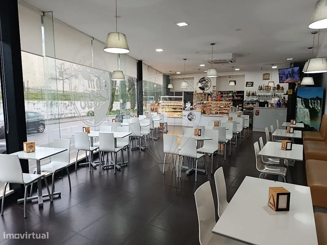 Commercial for sale, Porto (Gondomar, Portugal)