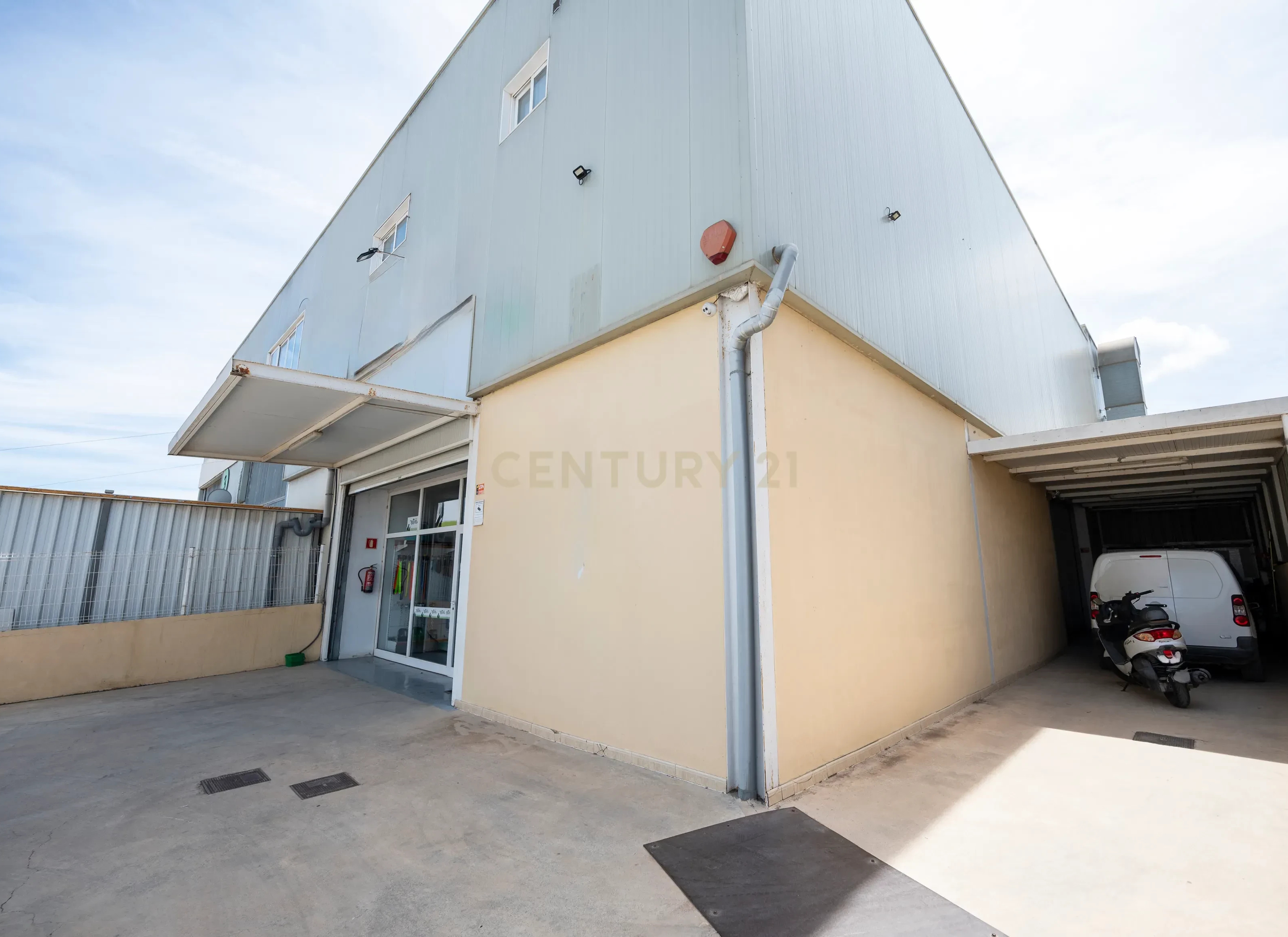 Industrial Building for sale ¡Unique Opportunity!