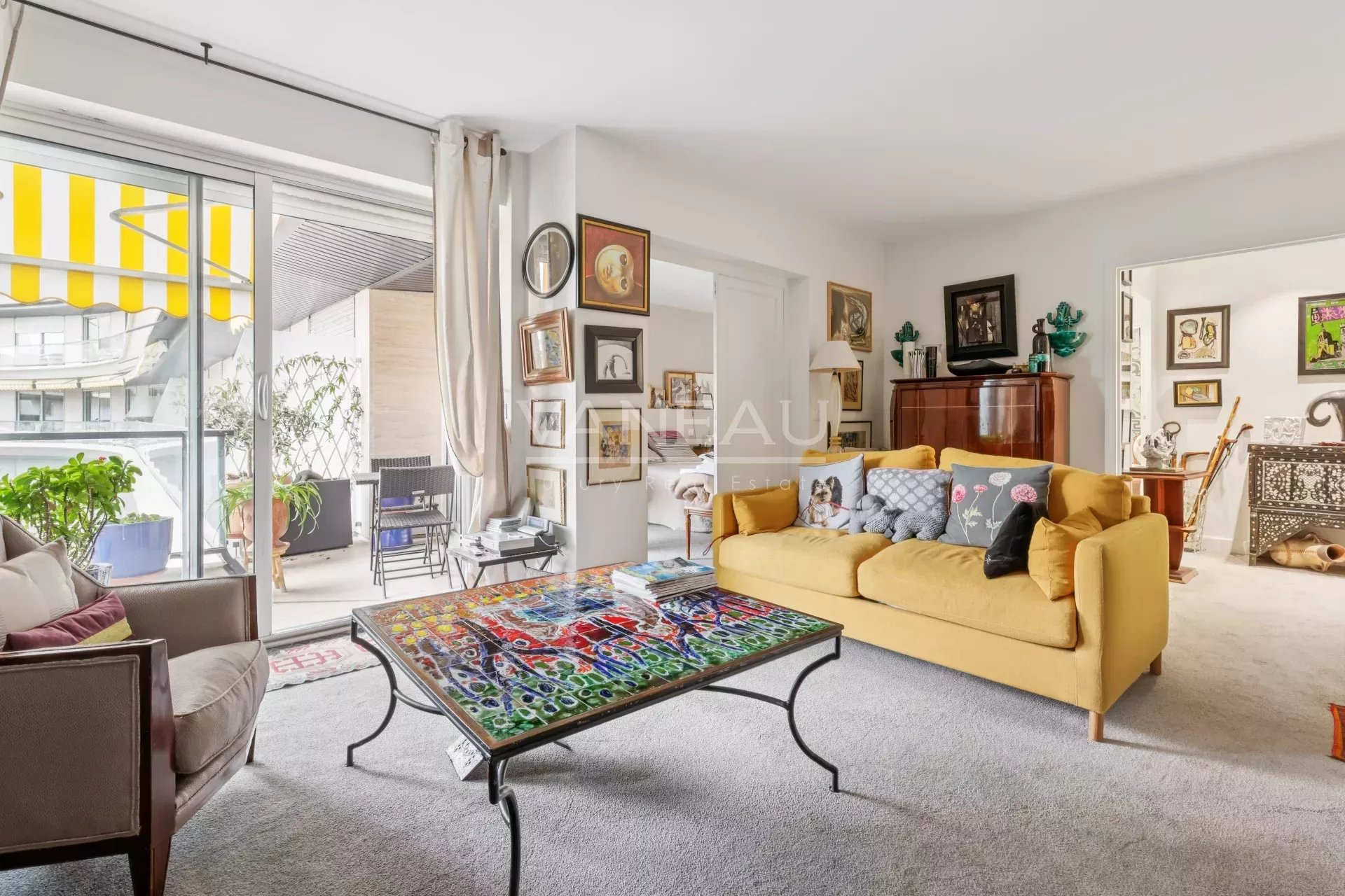 Neuilly/Mairie - Vente en nue-propriété