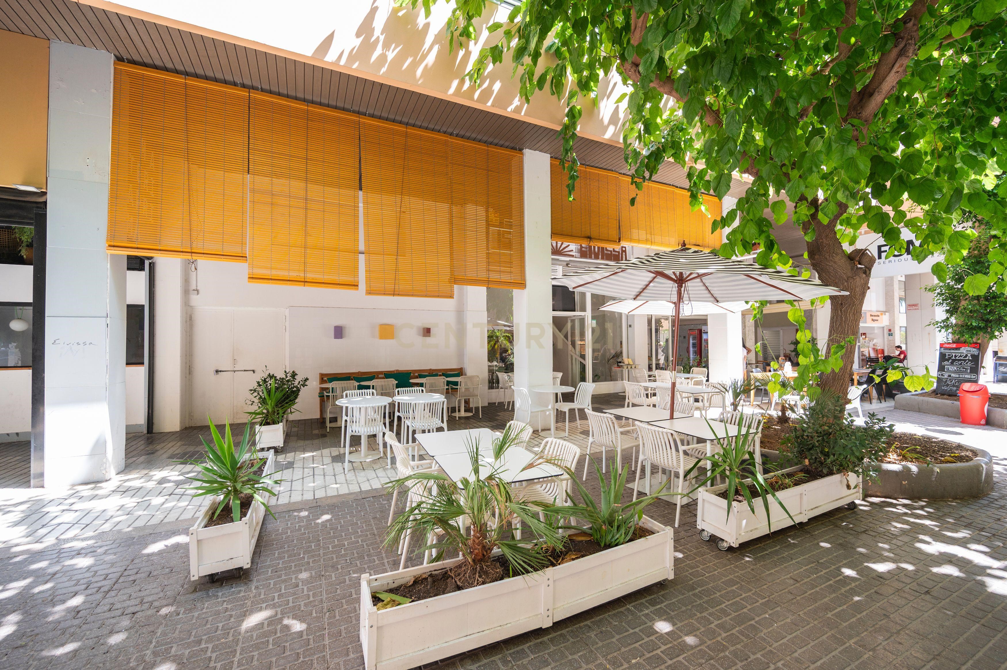 Transfer of business - Renovated Bar-Restaurant in Prime Ibiza Location