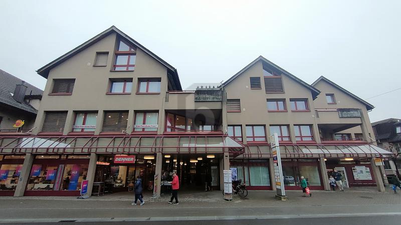 GREAT IN IDEAL LOCATION