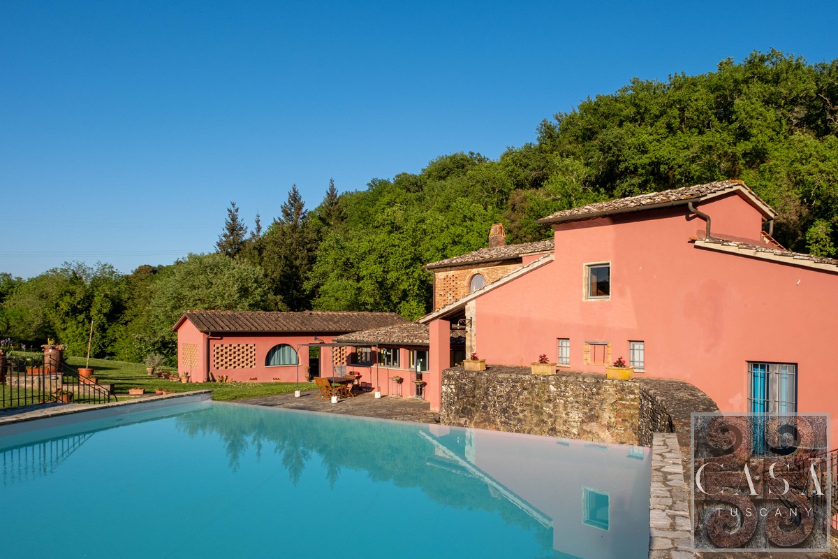 Beautiful Former Mill with Large Pool & Annex near Bucine