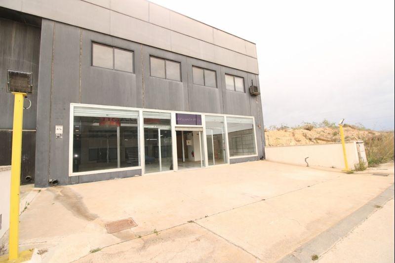 Functional industrial warehouse in Polígono Cabezo Beaza