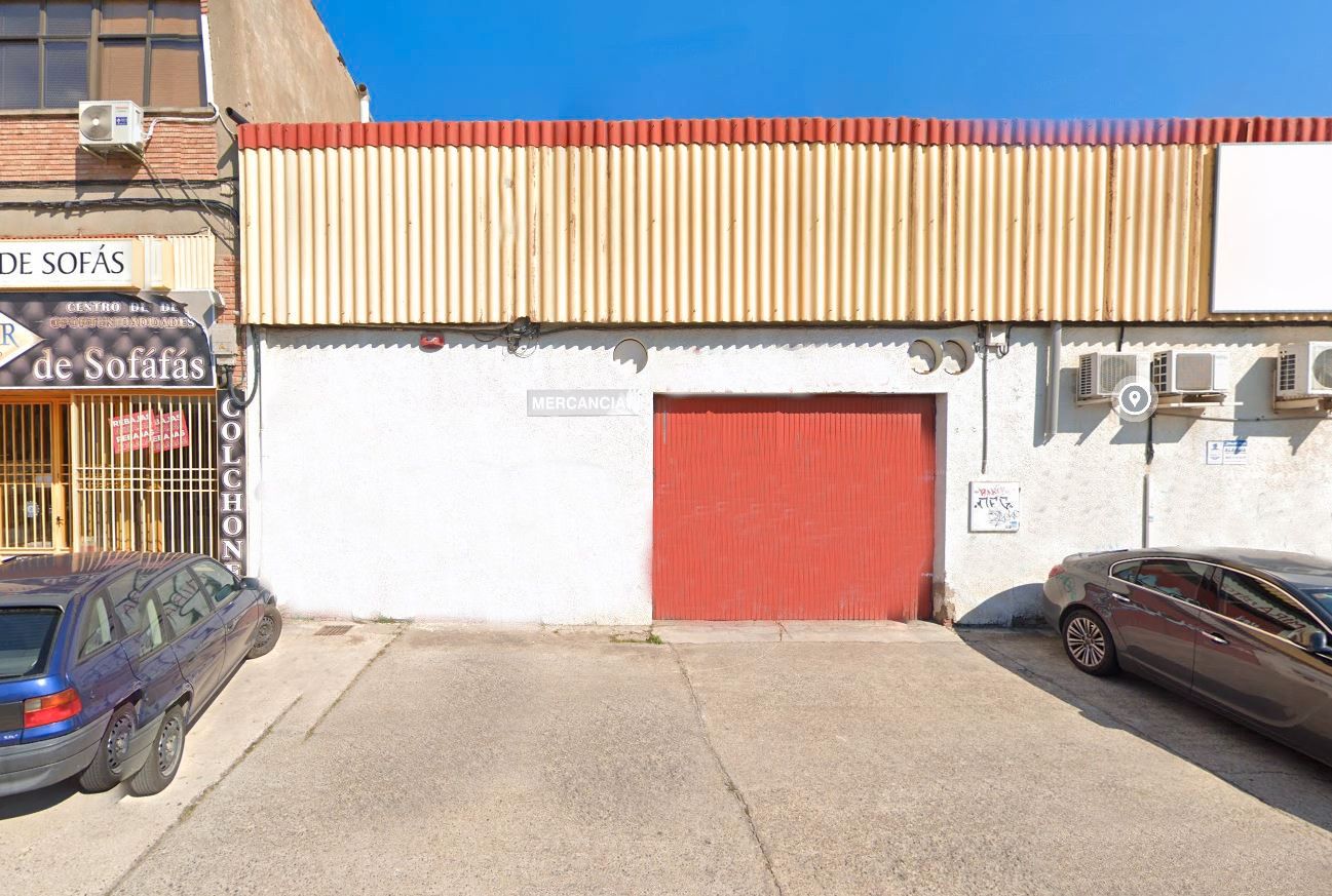 Commercial for sale in Zaragoza, Spain