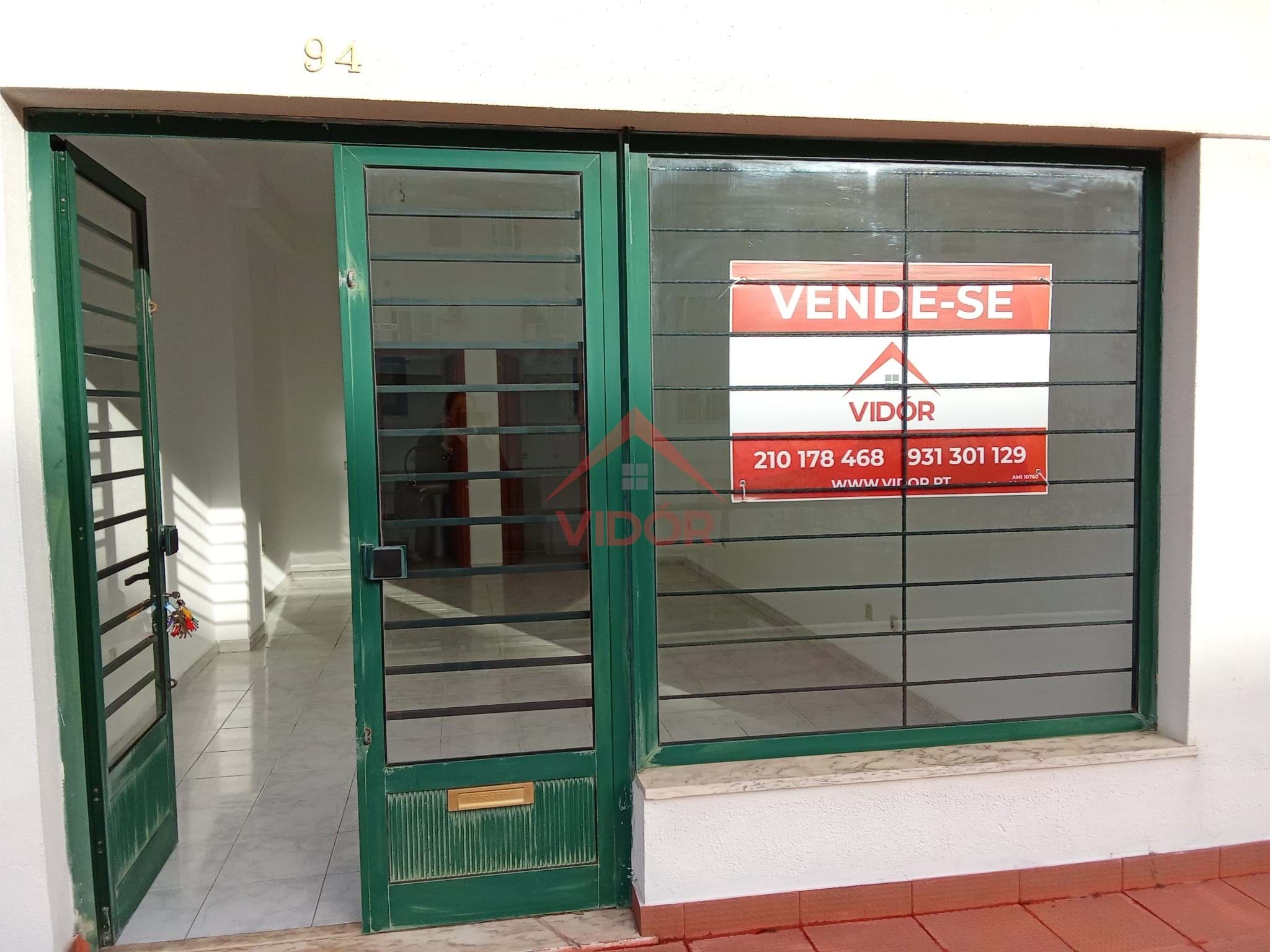 Store with 31m2 in the Municipal Market of Baixa da Banheira