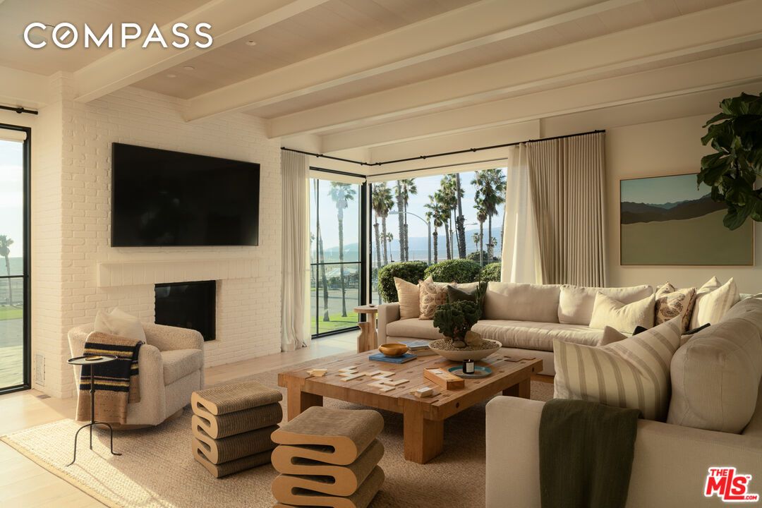 新品未使用】ラフ&スウェル サンタモニカ フーディM 新品未使用】ラフ