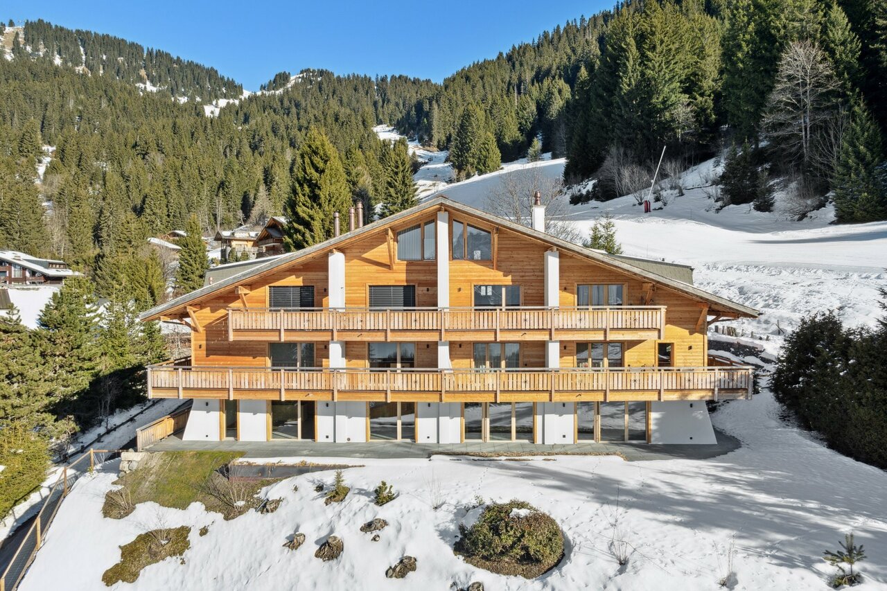 Rare duplex with garden, ski-in & ski-out, sublime view!