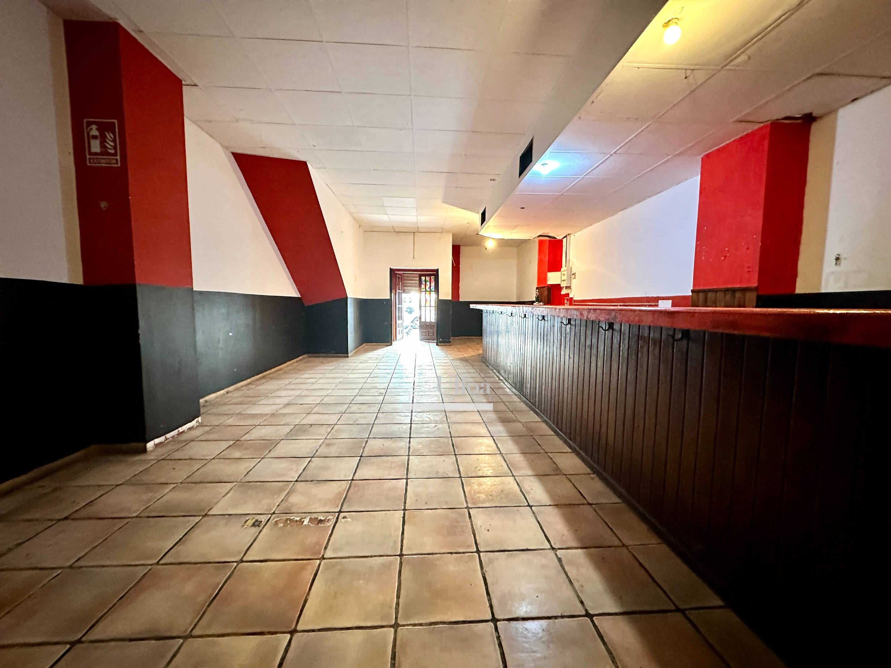 Commercial for sale in Alicante, Spain