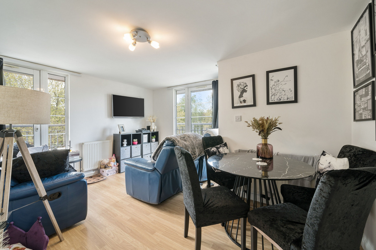 Apartment: for sale in Twickenham