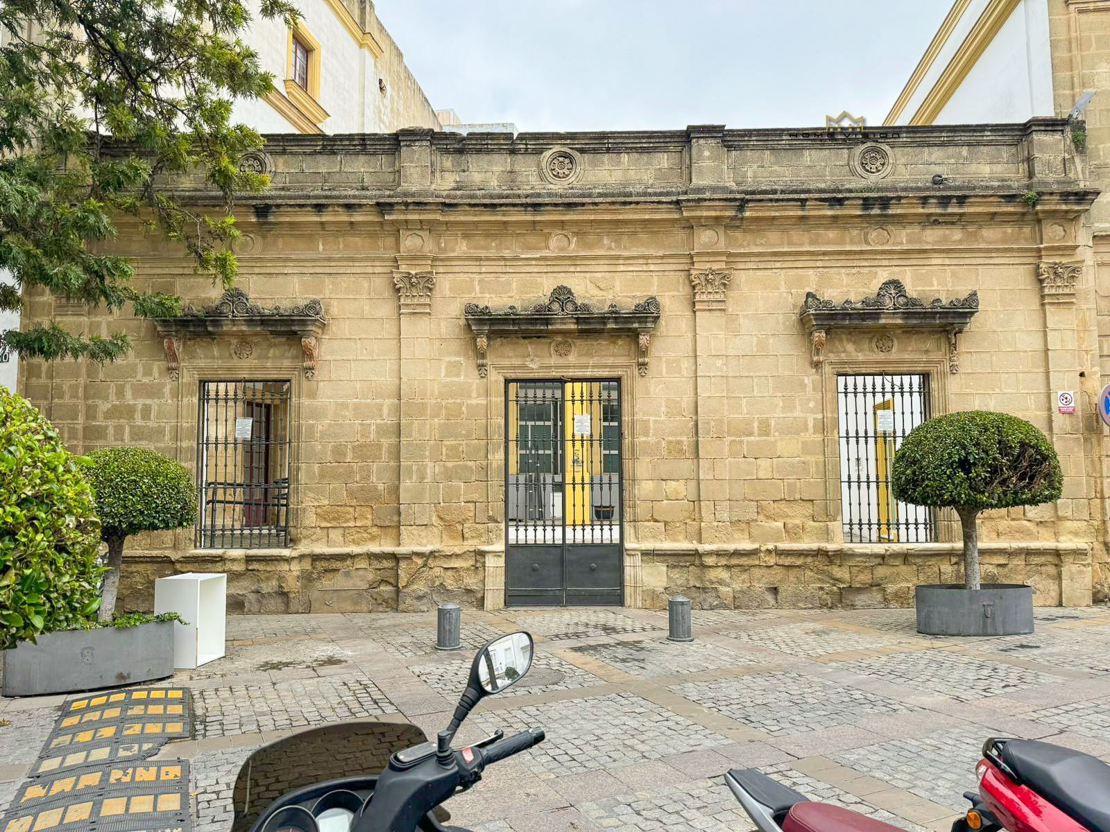 Commercial for sale in Jerez de la Frontera, Spain