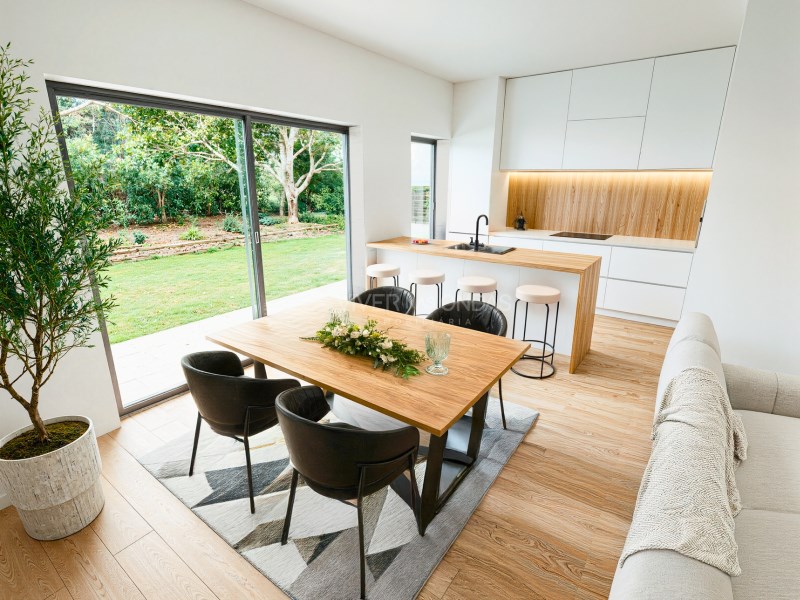 2 Bedroom Apartment with Private Terrace of 35.65 sqm in Pinhal do General, Fernão Ferro