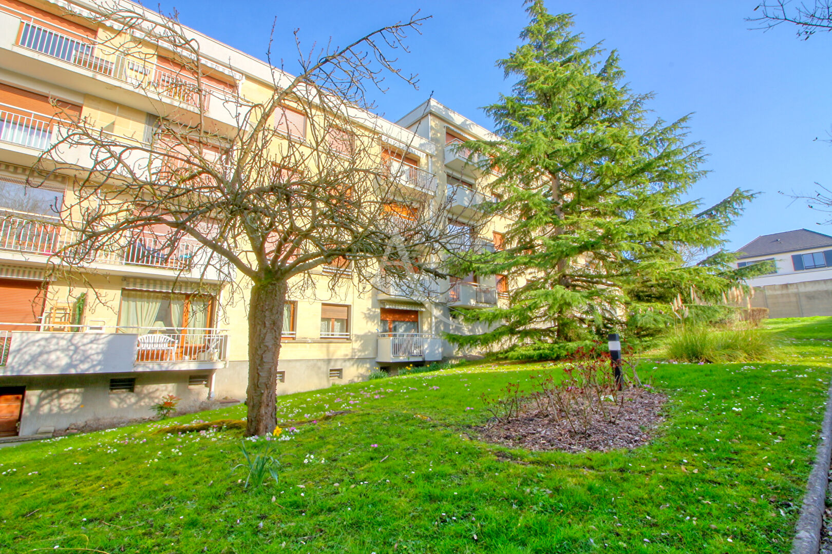 Condo for sale in Antony, France