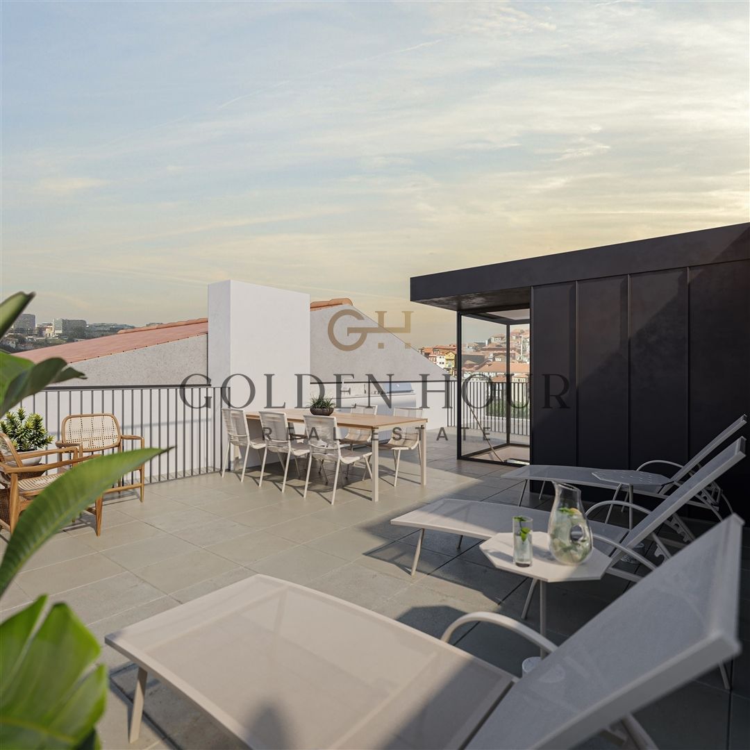 Condo for sale, Porto, Vila Nova de Gaia, Santa Marinha e São Pedro da Afurada, Portugal (Vila Nova de Gaia, Portugal)