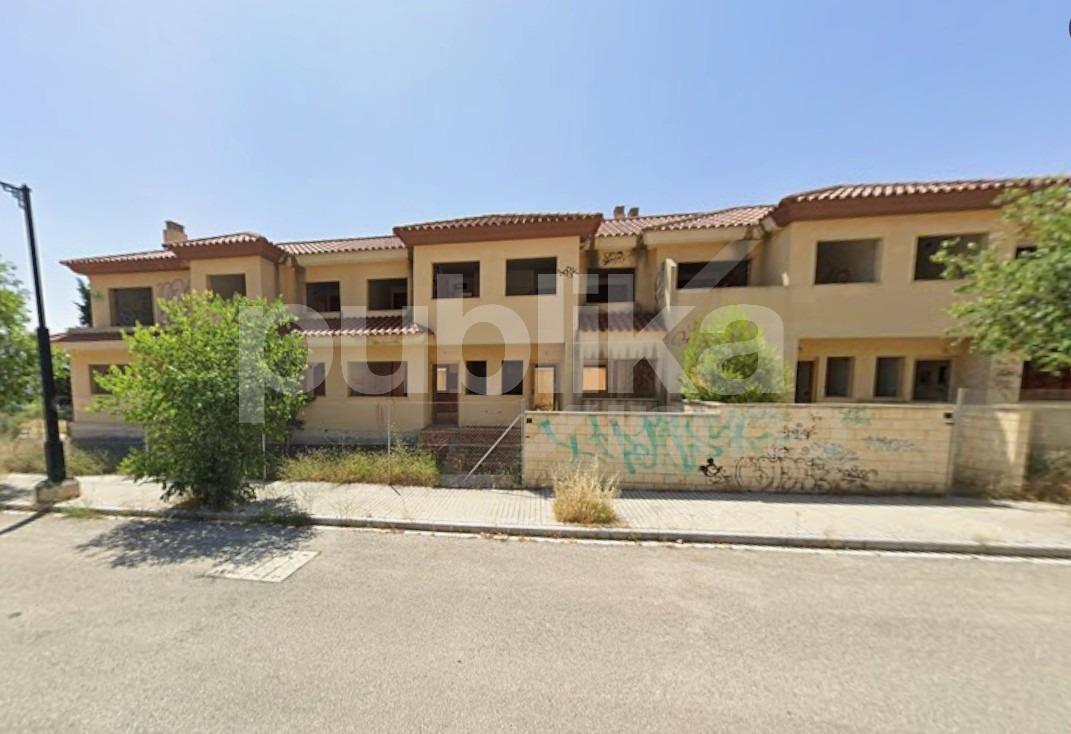 Building for sale in Alcoi, Spain