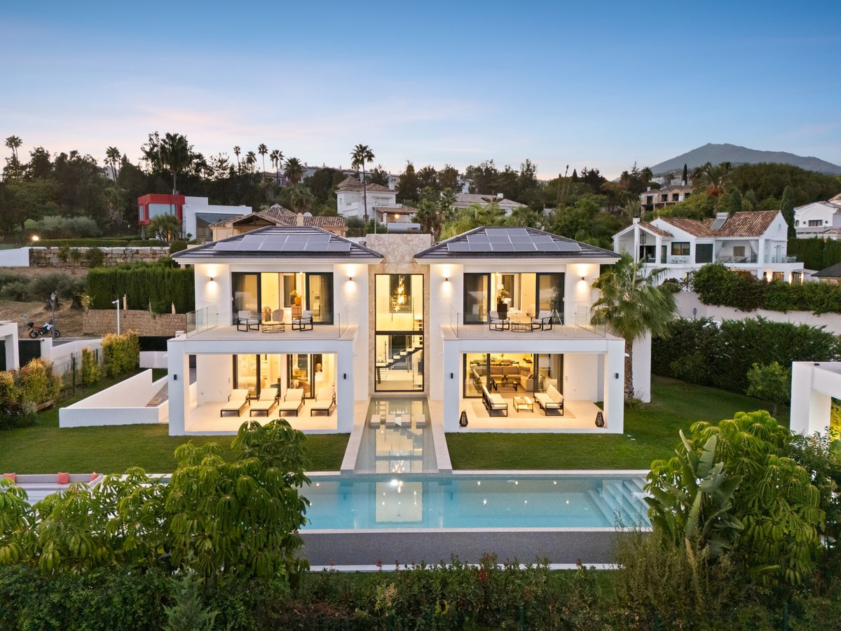 Home for sale, 192 Av. Tomás Pascual (Benahavís, Spain)