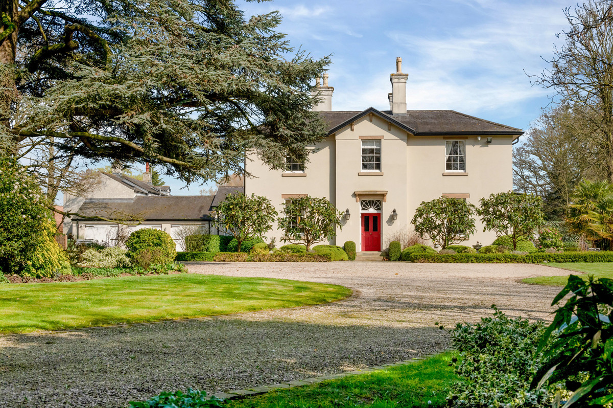 Detached House: for sale in Bleasby Nottingham