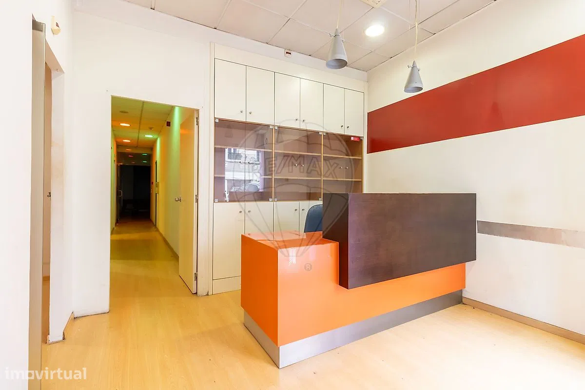 Commercial for sale, Lisboa (Avenidas Novas, Portugal)