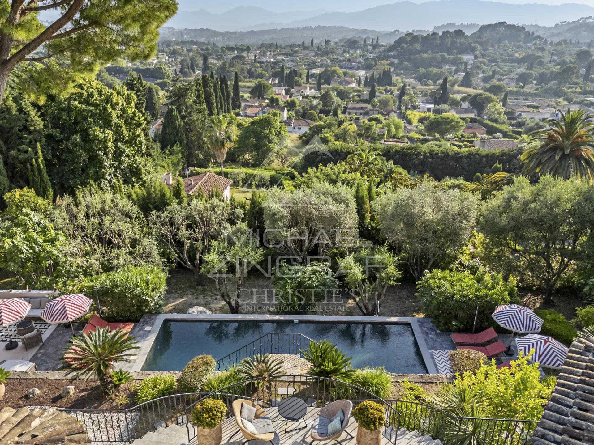Mougins - Charming Couelle's style villa