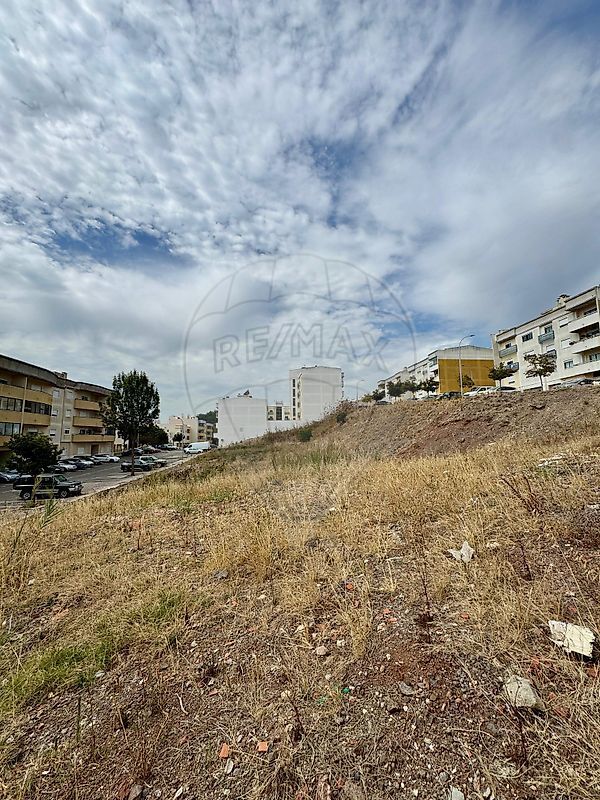 Land Plot for sale in Amadora, Portugal