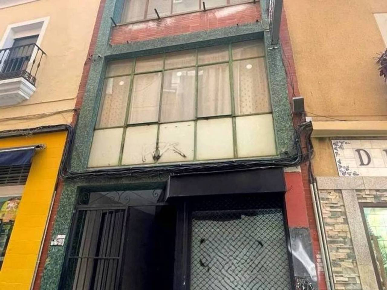 Building for sale in Cáceres, Spain