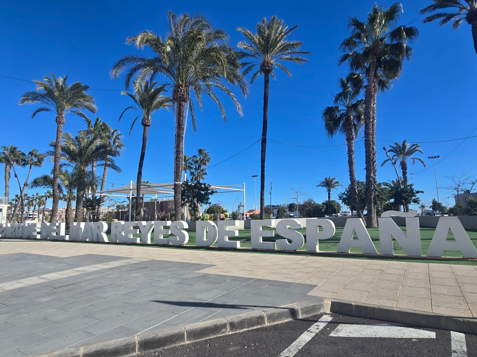 Urban plot in San Pedro del Pinatar, perfect for tourist project.