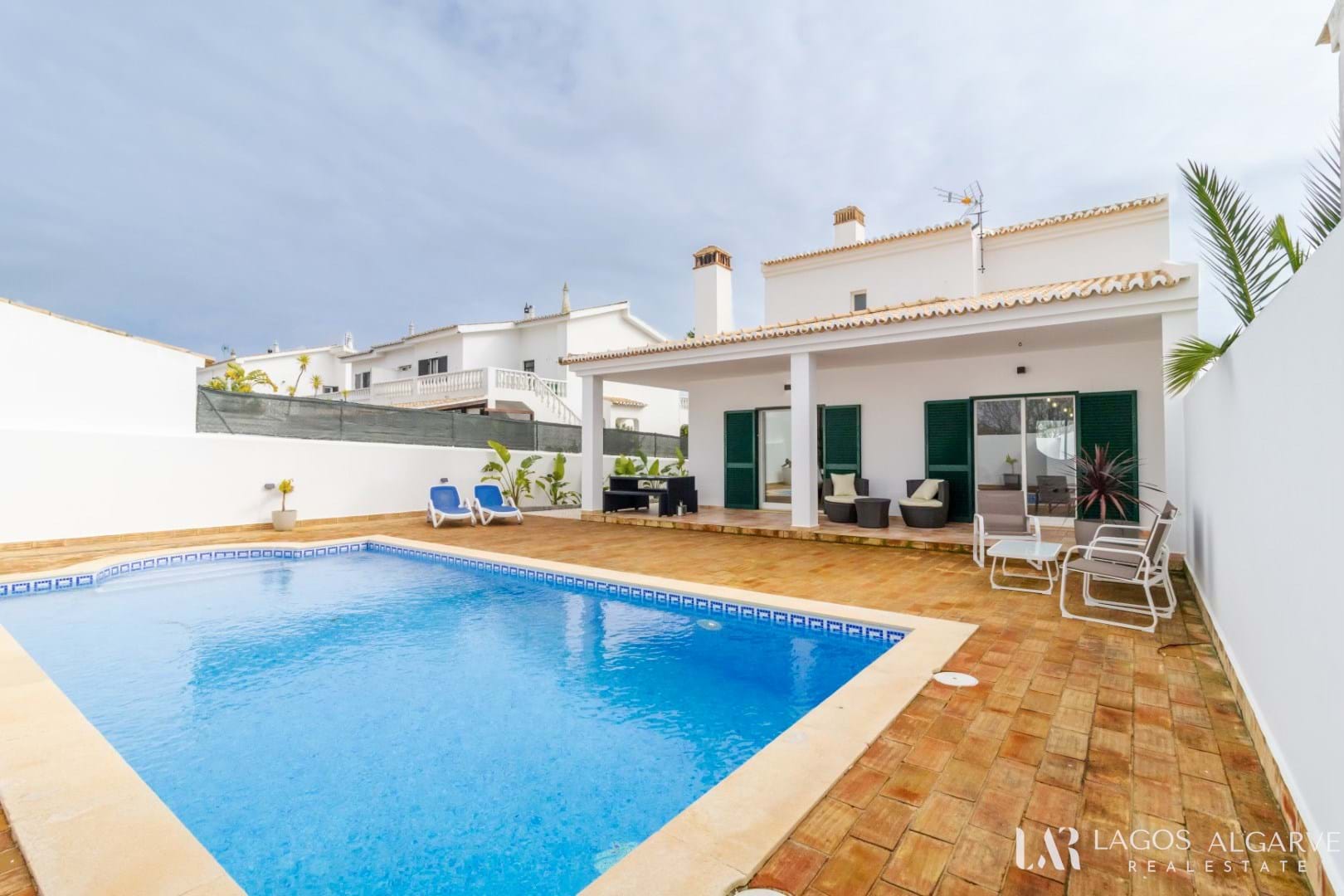 3-Bedroom Villa in Montinhos da Luz – Lagos
