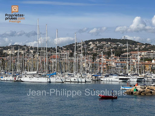 Commercial for sale in Bandol, France