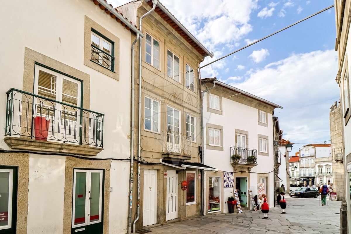 Building for sale in Viana do Castelo