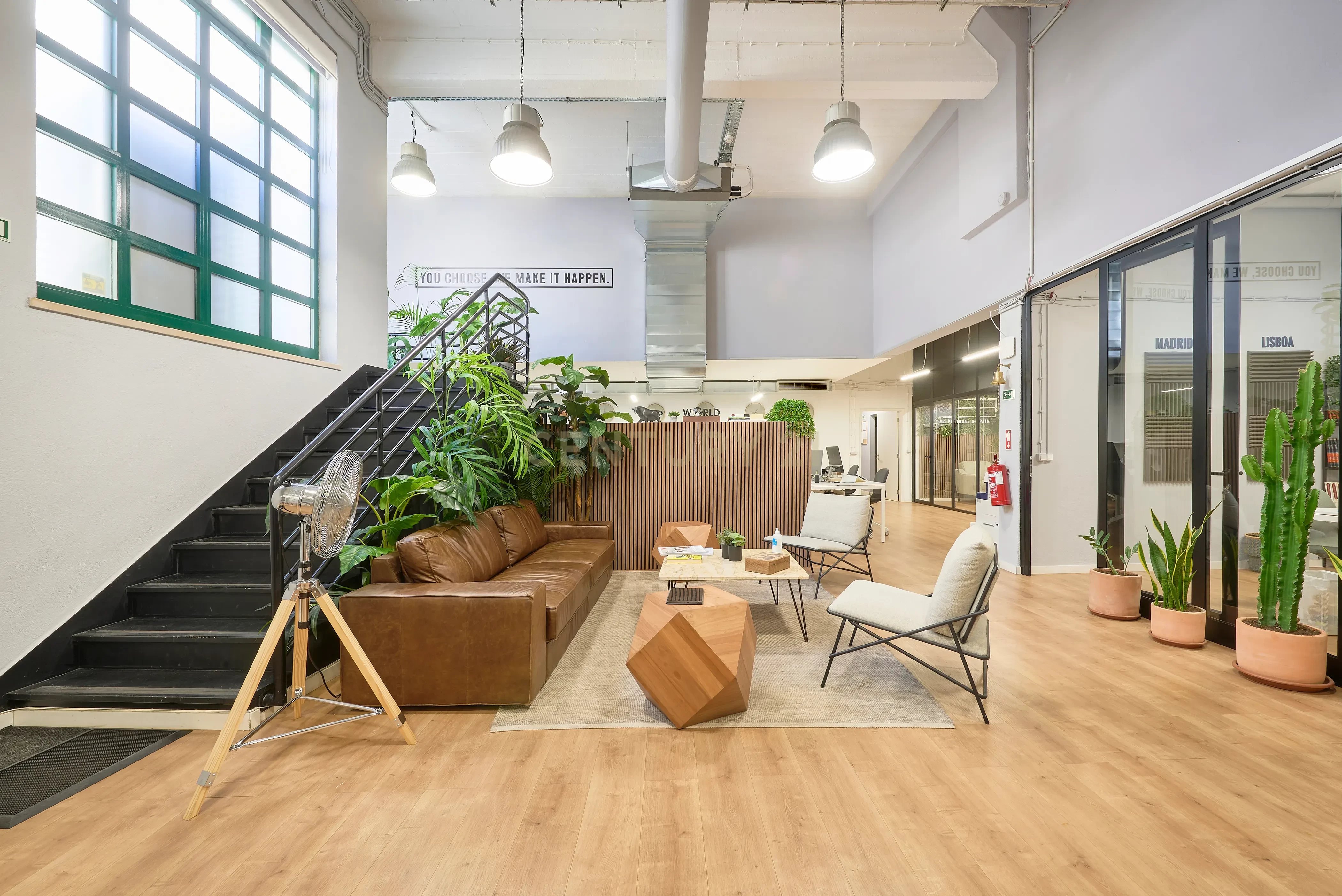 Commercial Space with Double Height Ceilings in Lapa – 236sqm - Potential for Luxury Housing