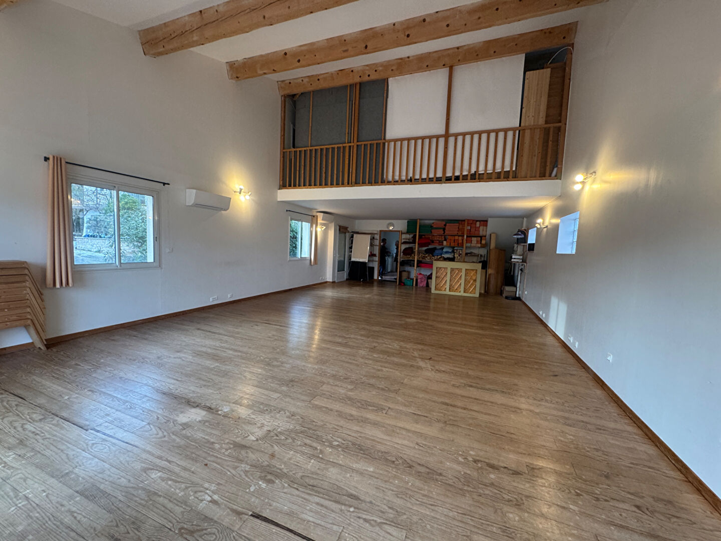 Building for sale in Limoux, France