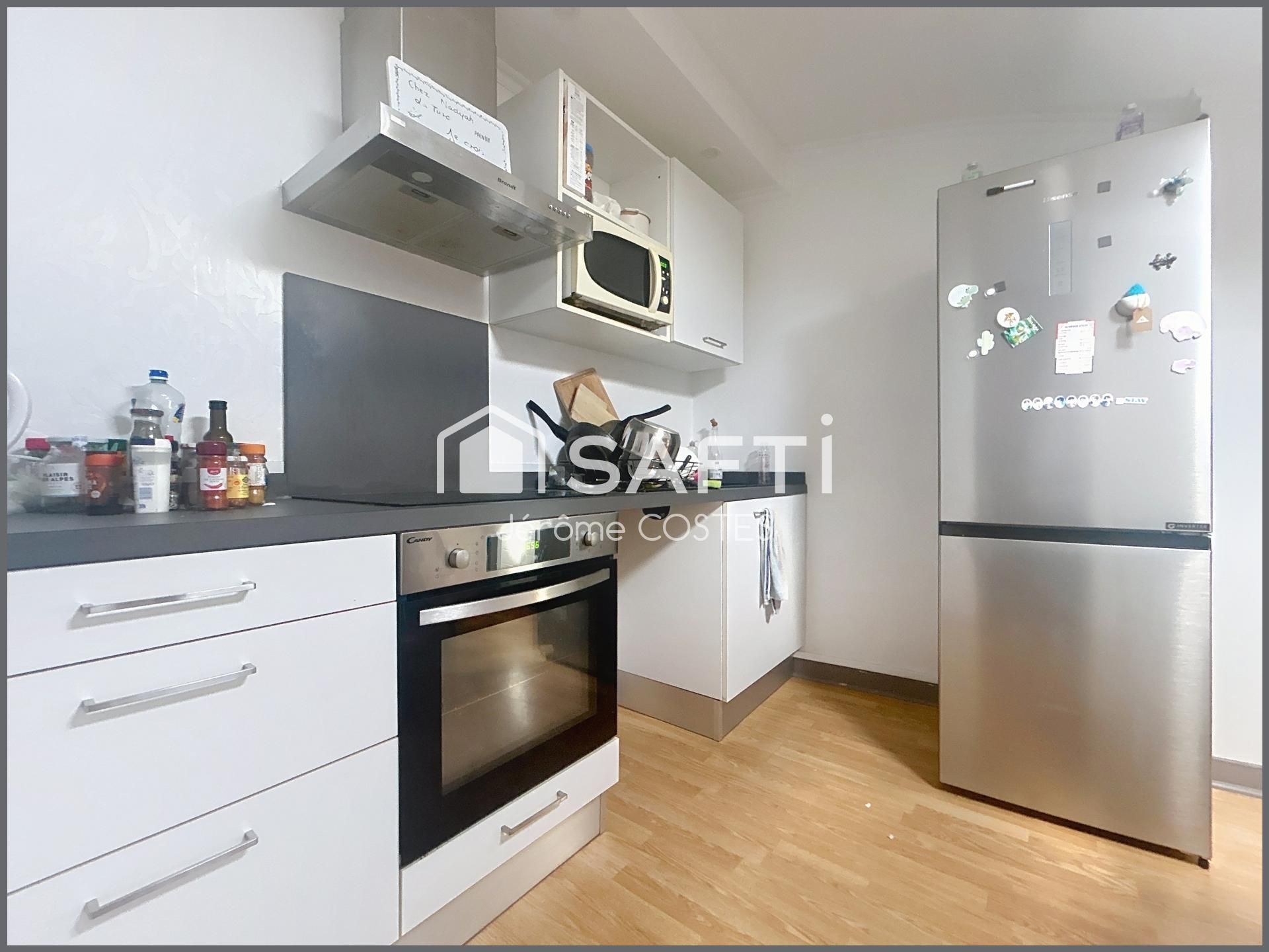 Building for sale in Montauban, France