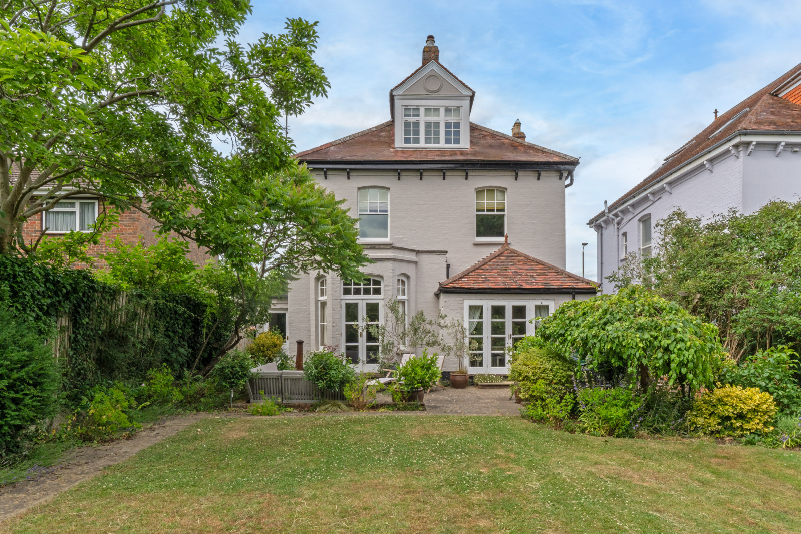 Detached House: for sale in Hertfordshire