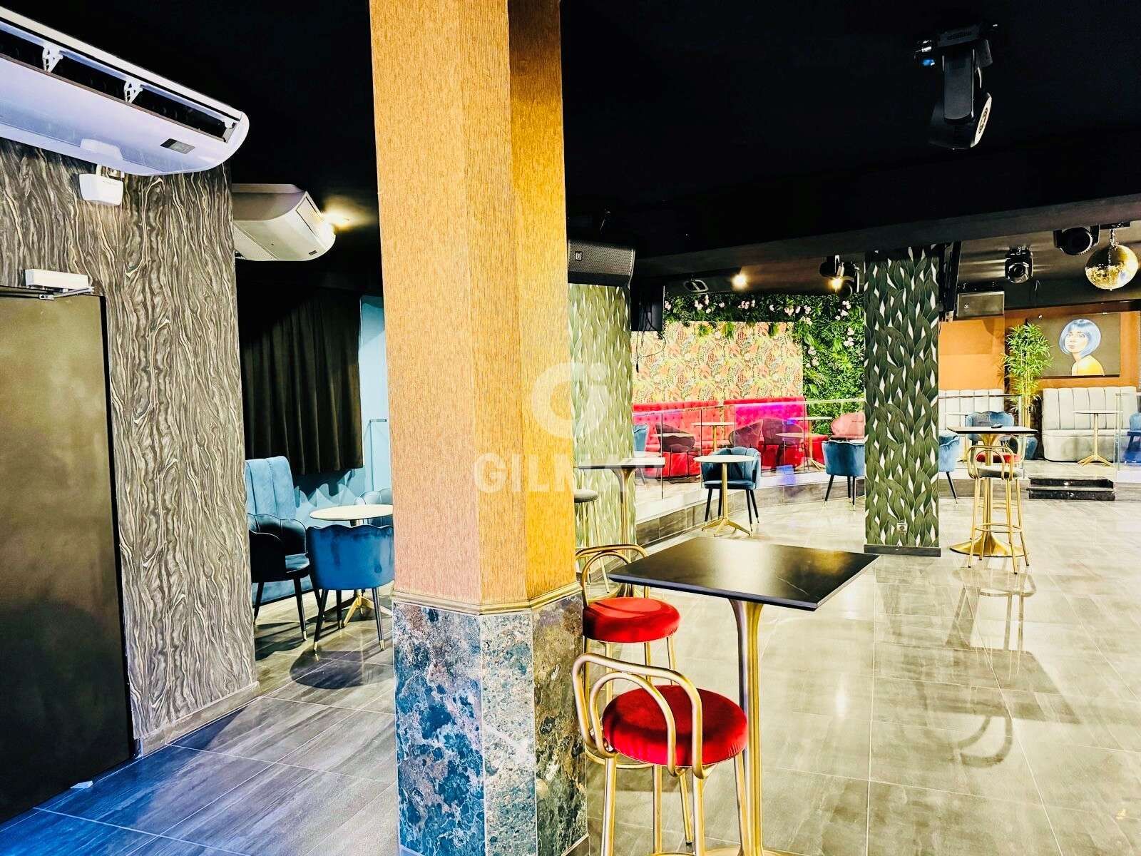 Commercial for sale in Benalmádena, Spain