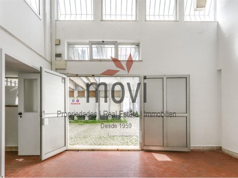 Commercial space, warehouse or office