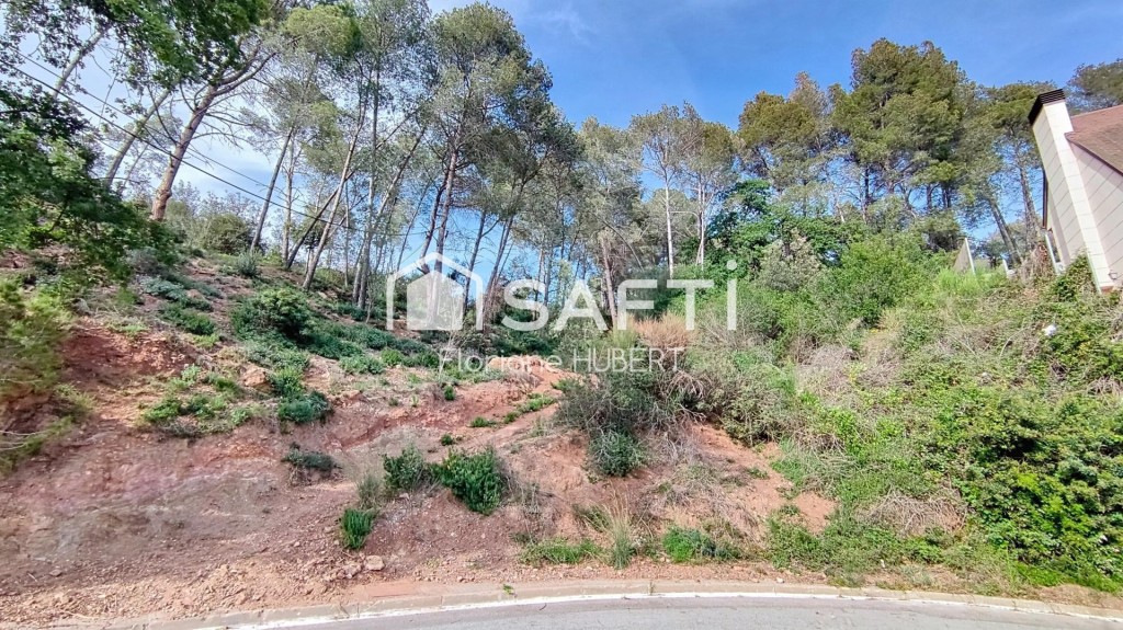 Urban land For sell in Molins De Rei in Barcelona
