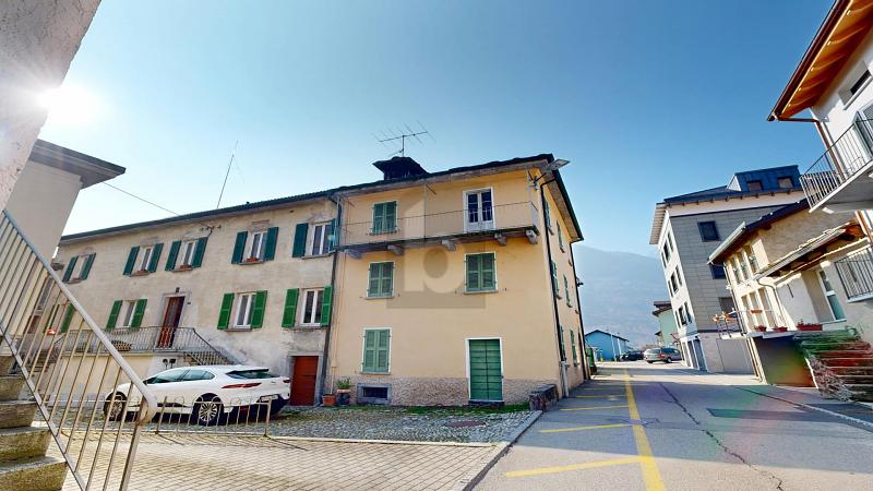 SPACIOUS AND SUNNY IN A CENTRAL LOCATION