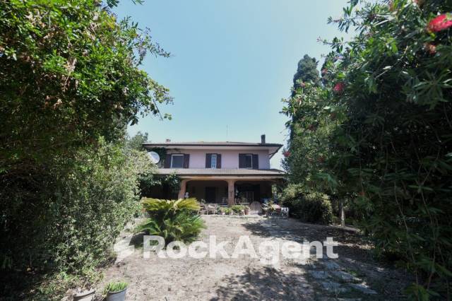 Home for sale, Strada del Pantanello, 644 (Latina, Italy)