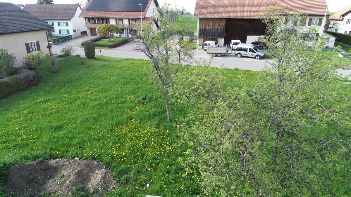 Nice plot of land for sale close to the centre of the village