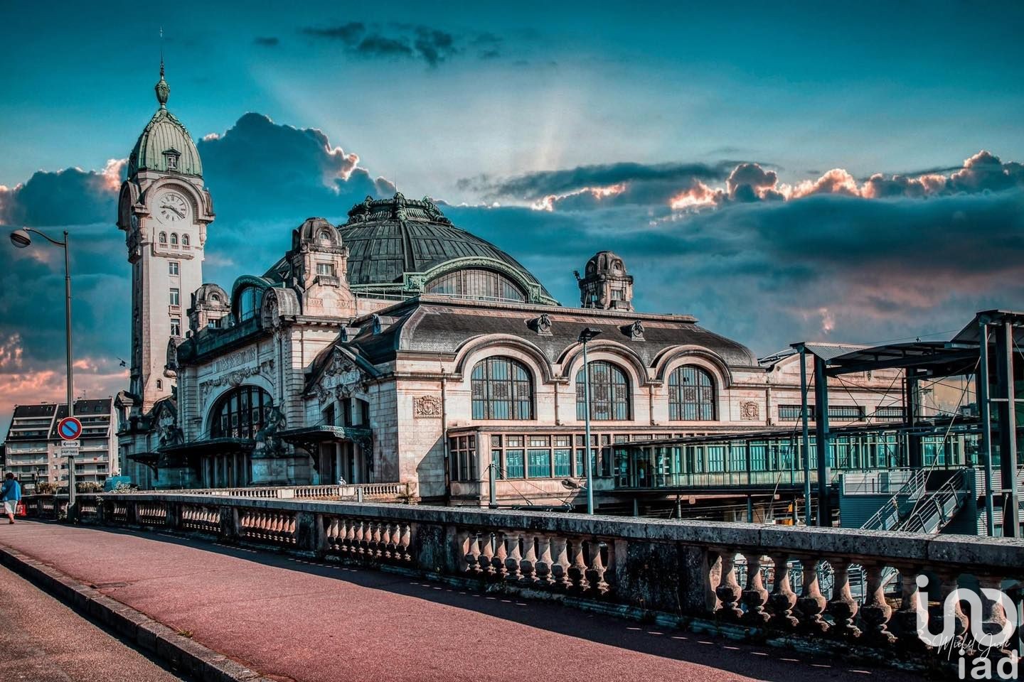 Building for sale in Limoges, France