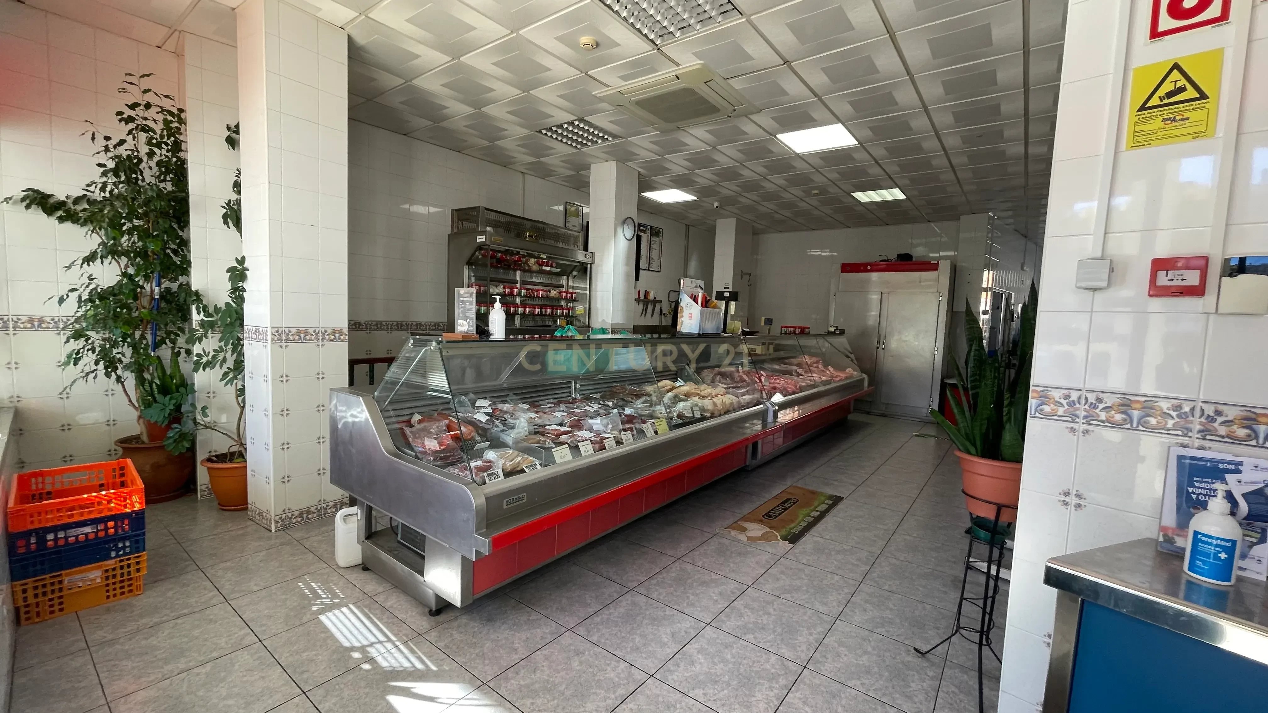 Commercial Establishment | White Castle