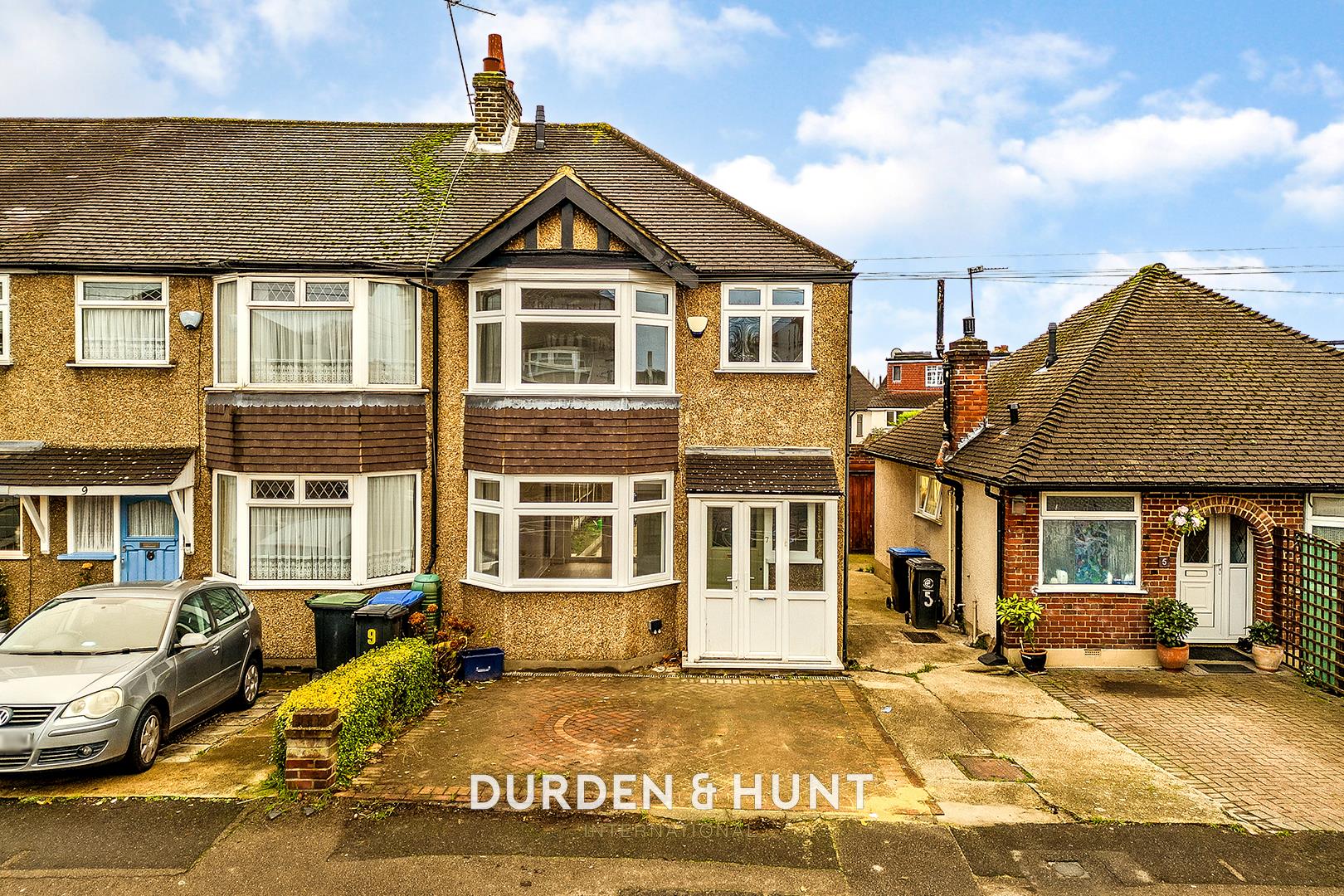 Home for sale in Loughton, United Kingdom