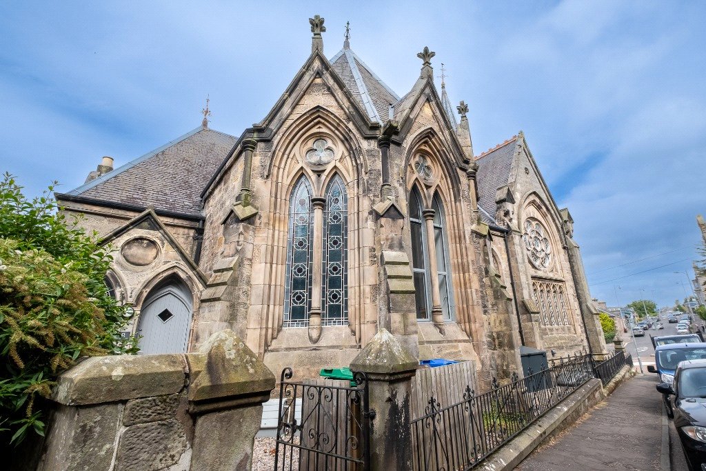 Flat: for sale in Newport On Tay